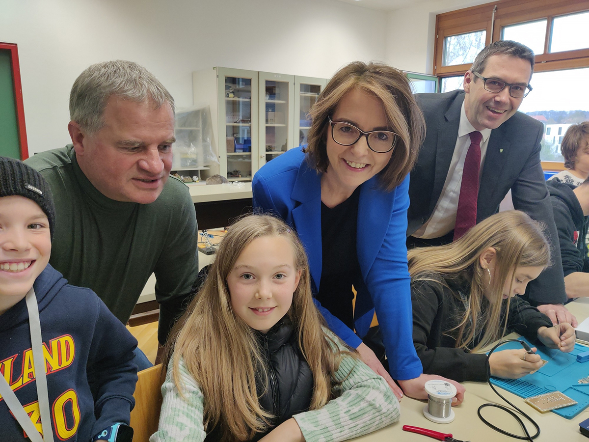 Das CoderDojo Steyr besucht die HTL