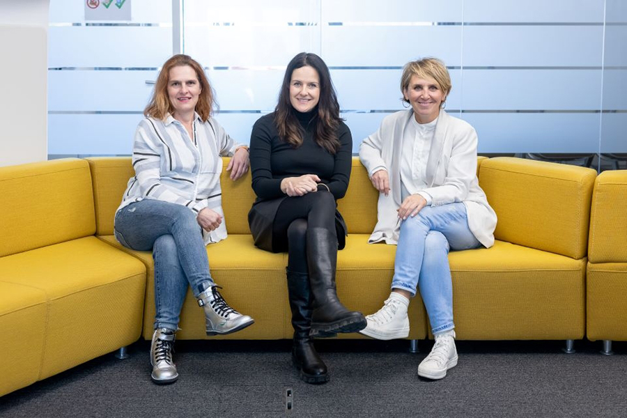 Für Romana Hausleitner (BMD, links), Maria Pernegger (Media Affairs) und Daniela Zeiner (TIC Steyr, rechts)