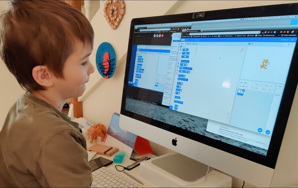 Raffael P. beim virtuellen CoderDojo