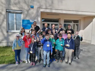 CoderDojo Kids besuchen SKF Österreich AG in Steyr