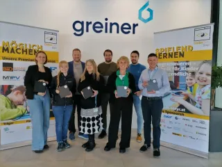 Greiner übergibt den Schulleitungen von 5 Schulen 50 Minicomputer - CoderDojo hat vermittelt